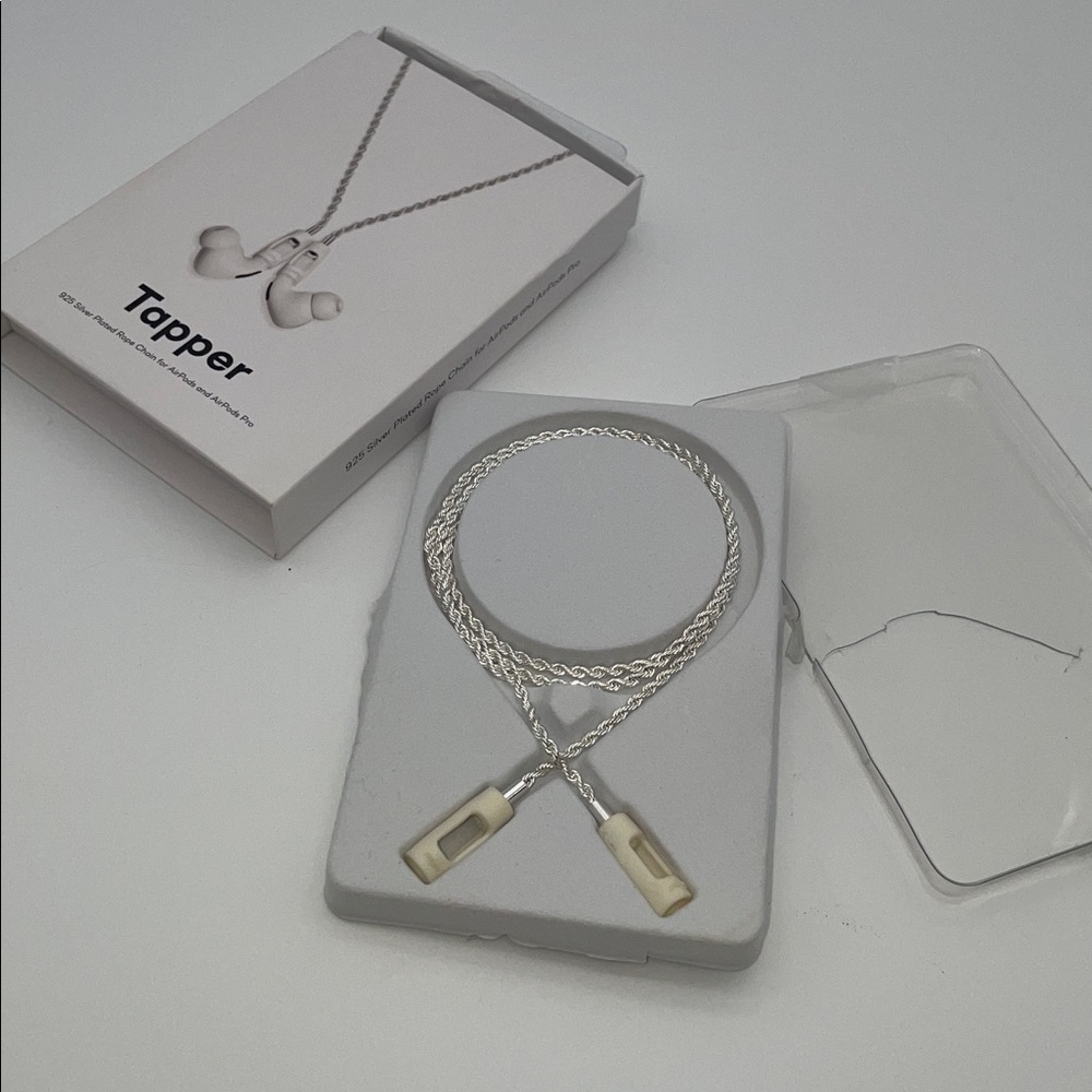 Tapper Silver Plated Rope Chain for AirPods - Picture 5 of 5
